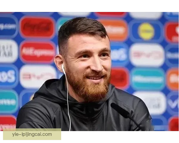 多特欧冠成功注册厄兹詹与伊纳西奥