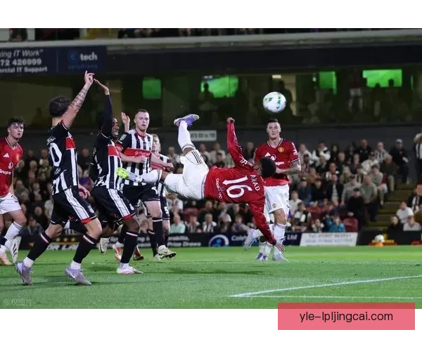 赛程分差之下首次争冠天平倾曼城